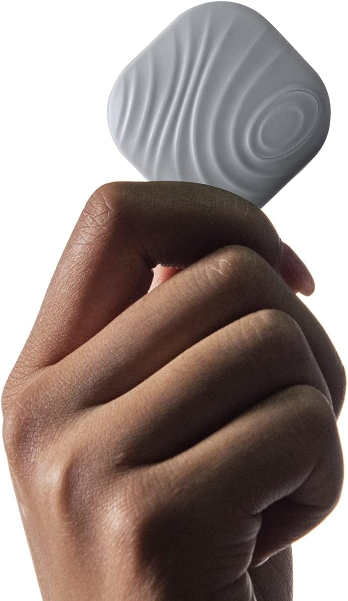 Key Finder, Bluetooth Tracker Item Locator with Key Chain for Keys Pet Wallets or Backpacks and Tablets, Batteries Include (Gray, 1 Pack)