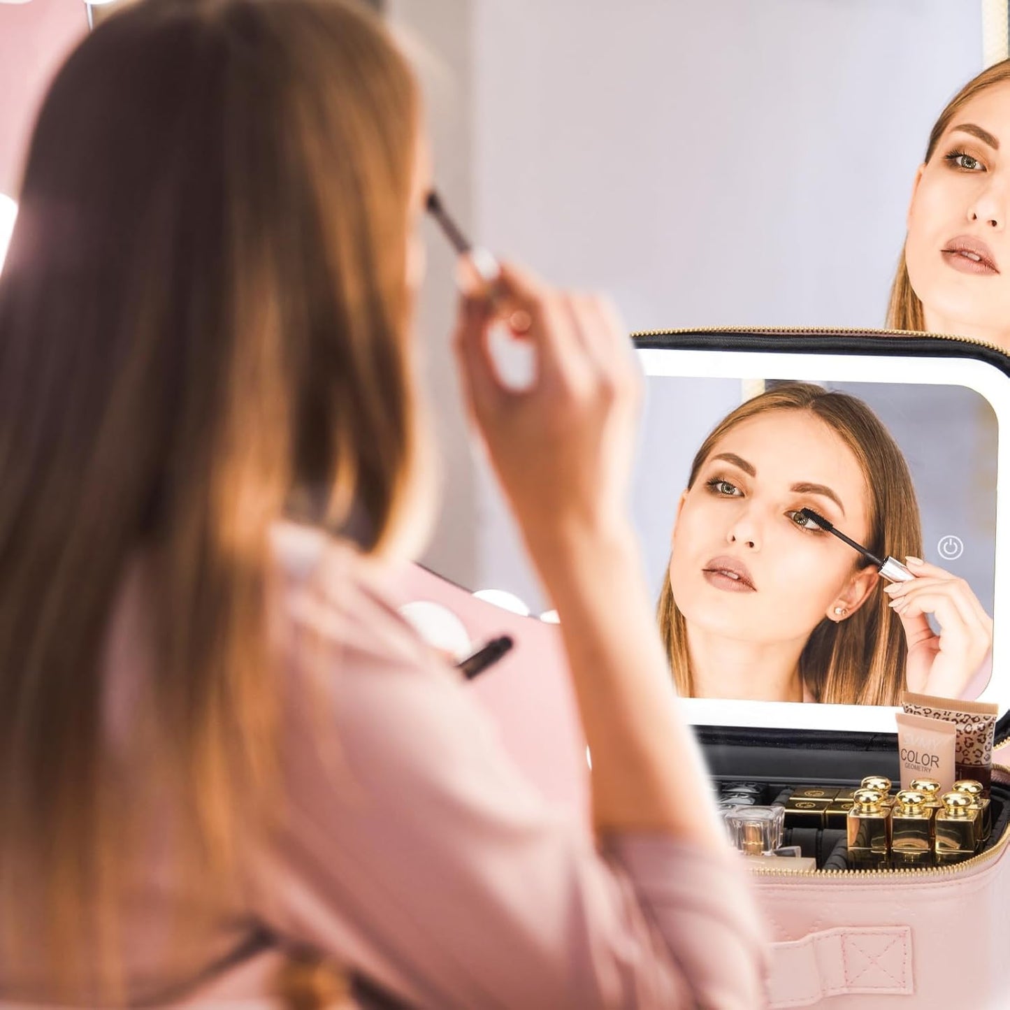 Makeup Travel Train Case with Mirror LED Light 3 Adjustable Brightness Cosmetic Bag Portable Storage Adjustable Partition Waterproof Makeup Brushes Makeup Jewelry Gift for Women (Pink checkered)