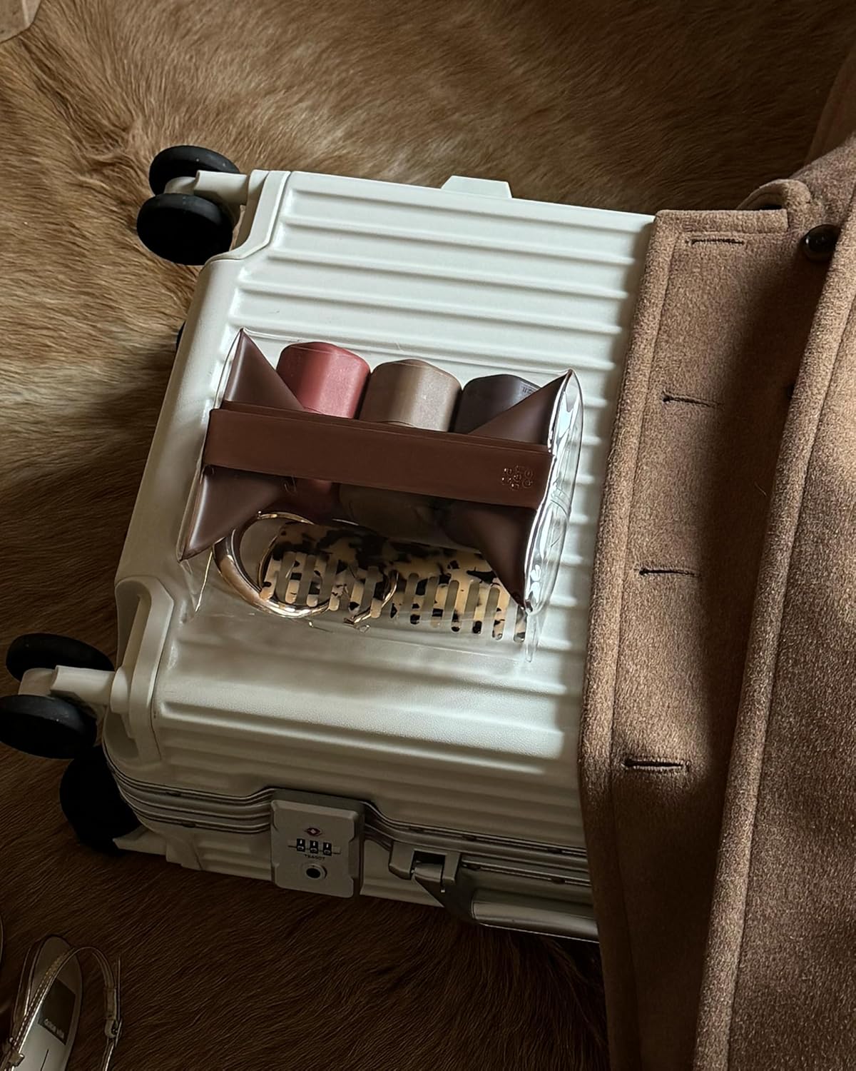 Cadence Parcel - Clear Kit with Magnetic Closure - Durable and Leak-Resistant Travel Toiletry Kit - TSA-Compliant & Modular Design - Hygiene Bag for Travel Essentials - 1 Qt - Chestnut