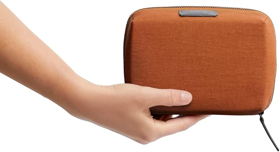 Bellroy Tech Kit Compact (Tech Accessories Organizer, Zipper Pouch) - Bronze
