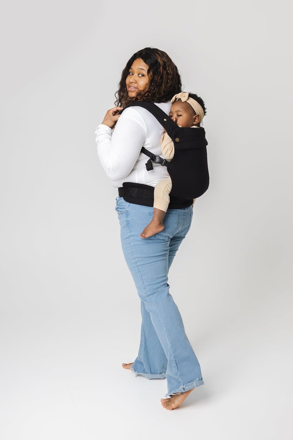 Mabē Monarch Ergonomic Baby Carrier – Premium Cotton Soft Structured Newborn to Toddler Carrier with Hip-Healthy Design, 3 Carry Positions (7-35lbs), Lightweight & Breathable, (Ebony)