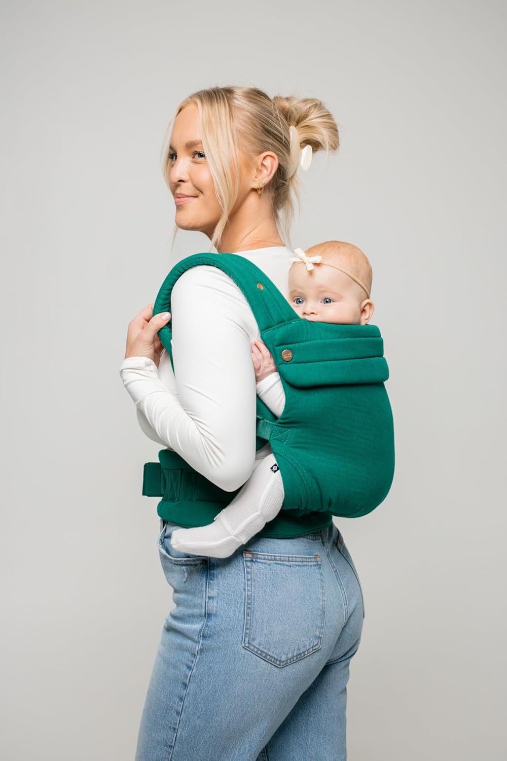Mabē Monarch Ergonomic Baby Carrier – Premium Cotton Soft Structured Newborn to Toddler Carrier with Hip-Healthy Design, 3 Carry Positions (7-35lbs), Lightweight & Breathable, (Evergreen)