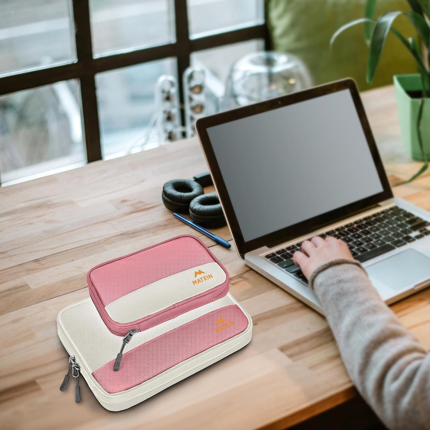 MATEIN Travel Cord Organizer Case 2 Pack for Women, Double Zipper Cable Organizer Bag for Tech Accessories, Water Resistant Lightweight Electronics Bag for Charger, USB Drive & Phone, Office Gifts