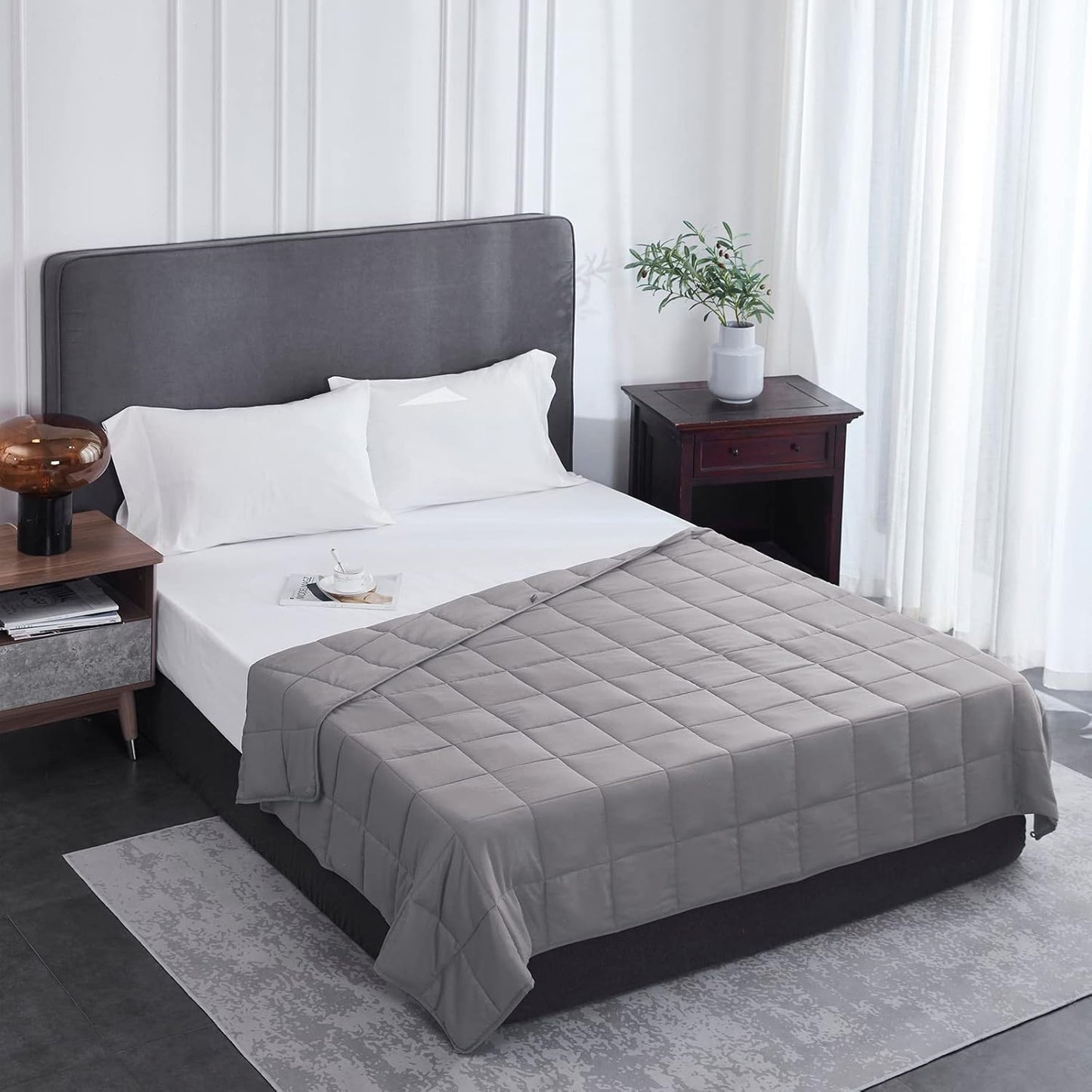 L'AGRATY Weighted Blanket - 48"x72" 20lbs Cooling Breathable Heavy Blanket Microfiber Material with Glass Beads for Adult All-Season Summer Fall Winter Soft Thick Comfort