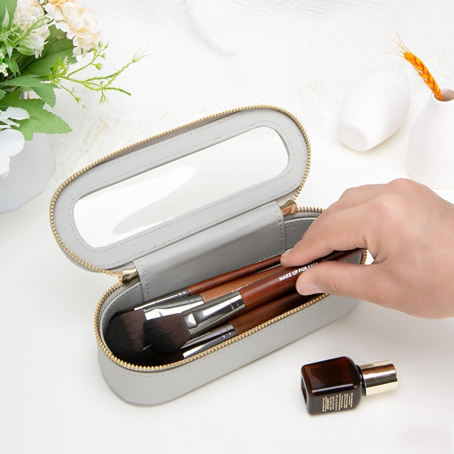 Aveniee Slim Clear Makeup Brush Bag, Small Cosmetic Brush Holder, Mini Toiletry Bag Travel Case for Women, Thin Make up Bags with Dual Zipper, Cute Travel Essentials Bag Organize - Grey