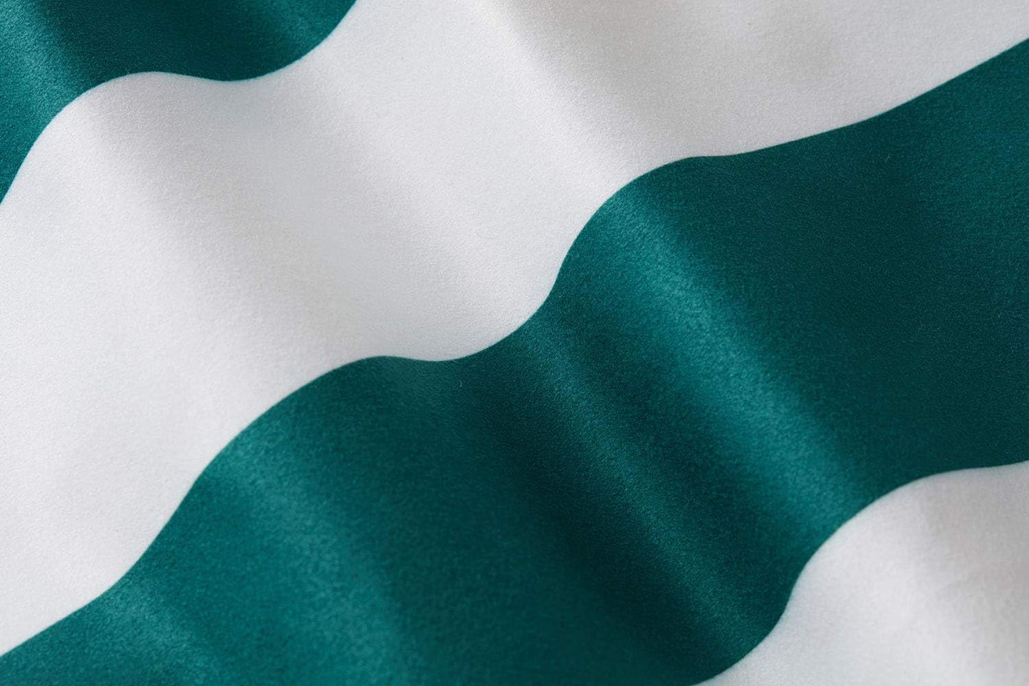 Laguna Beach Textile Co. Recycled Microfiber Quick Dry Beach Towel - Juniper Green