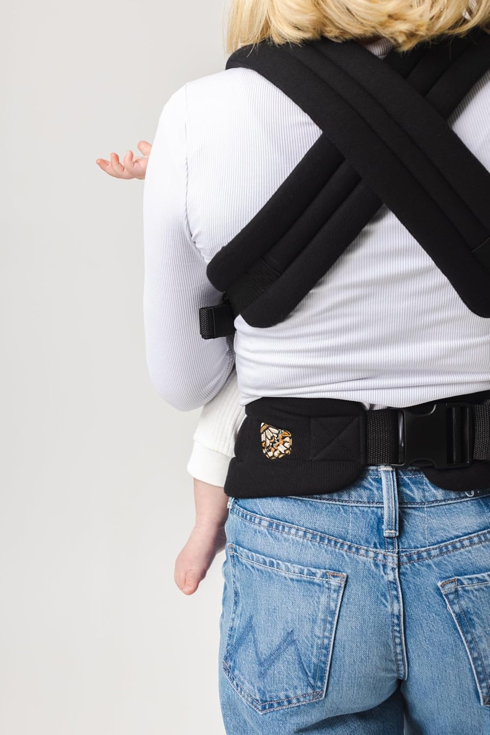 Mabē Monarch Ergonomic Baby Carrier – Premium Cotton Soft Structured Newborn to Toddler Carrier with Hip-Healthy Design, 3 Carry Positions (7-35lbs), Lightweight & Breathable, (Ebony)