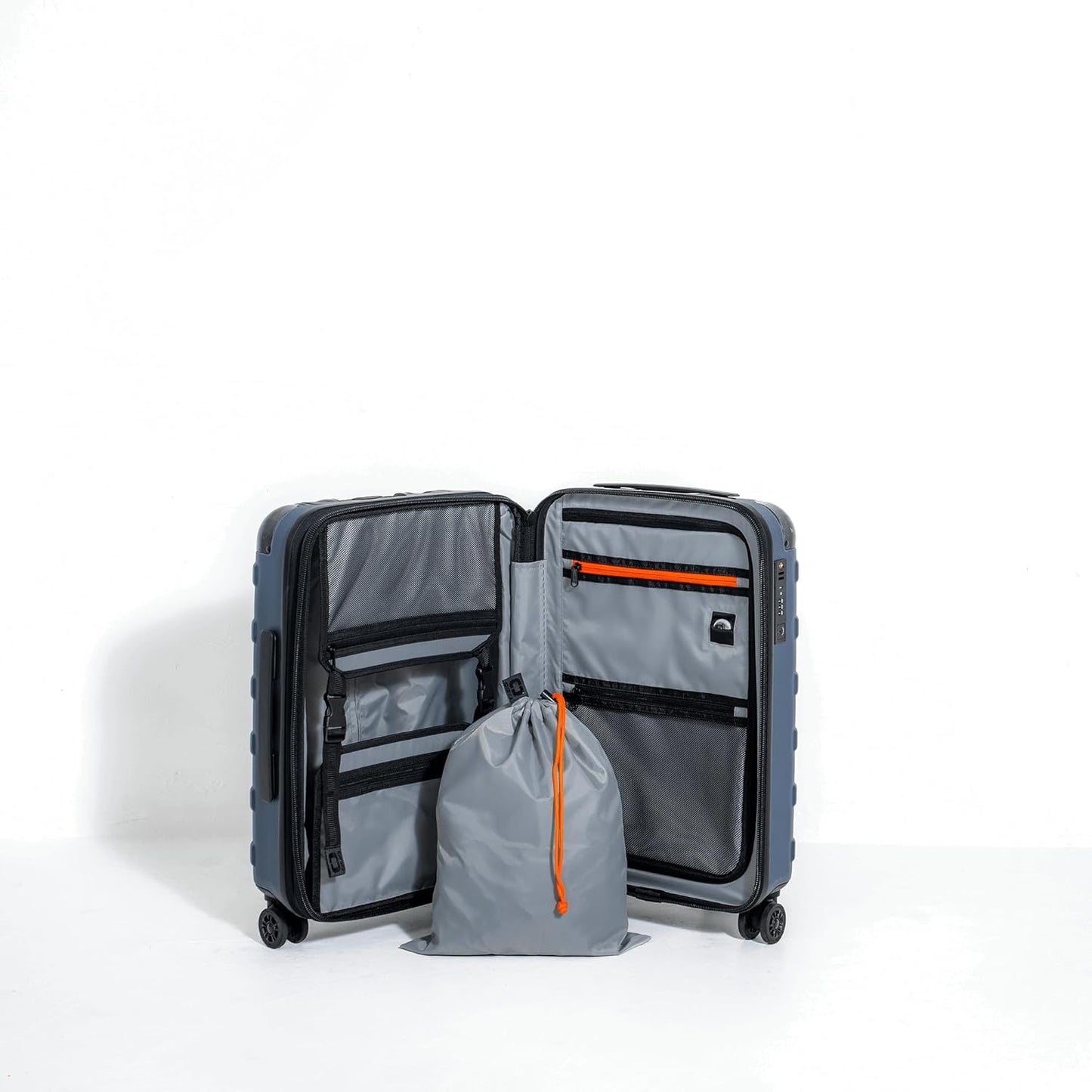 OGIO Renegade Vault Wheeled Travel Bag (4 Wheel Hard Side Luggage)