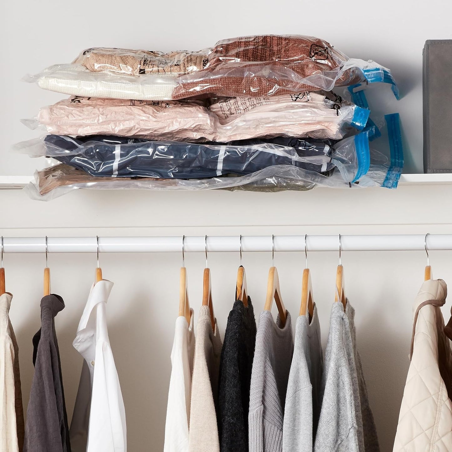 Amazon Basics Vacuum Compression Space Saving Storage Bags with Hand Pump for Travel, Multiple Sizes for Clothes and Blankets, Clear, 12 Pack (3 Small, 3 Medium, 3 Large & 3 Jumbo)