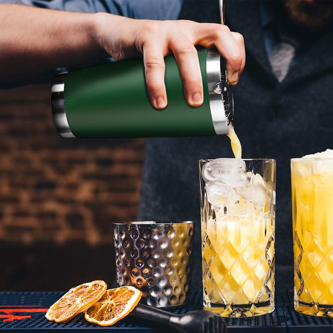 20oz Tumbler Bulk Stainless Steel Vacuum Insulated Tumblers with Lid Double Wall Travel Mug, Powder Coated Coffee Cup, Suitable for Ice Drinks and Hot Beverage (Dark green 1pack)