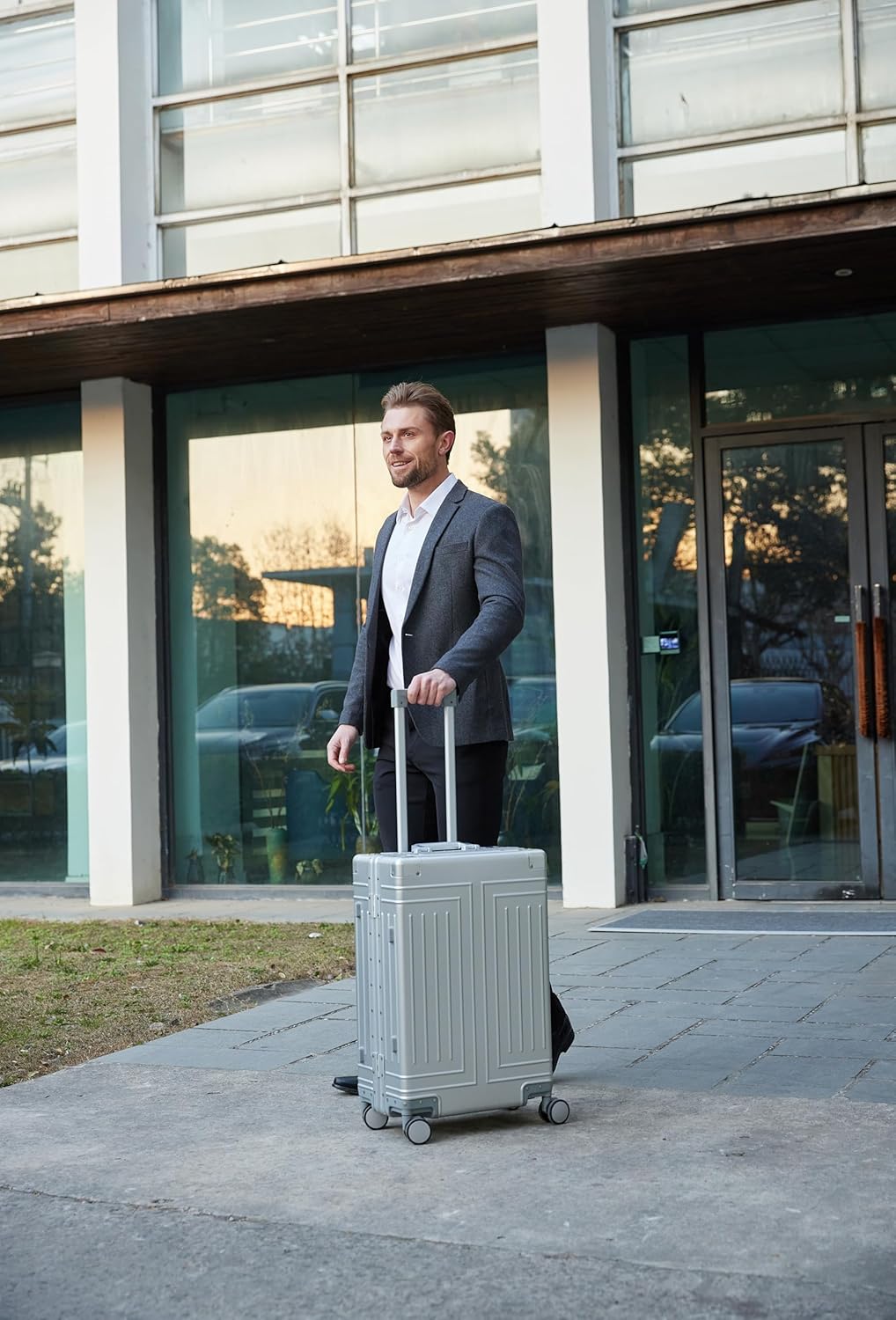 All Aluminum Magnesium Carry On Luggage，Cut from Whole Aluminum Sheet，22x14x9 Airline Approved ，（3rd Generation，Premium Magnesium Metal zipperless suitcase ） (silvery, 24inch)