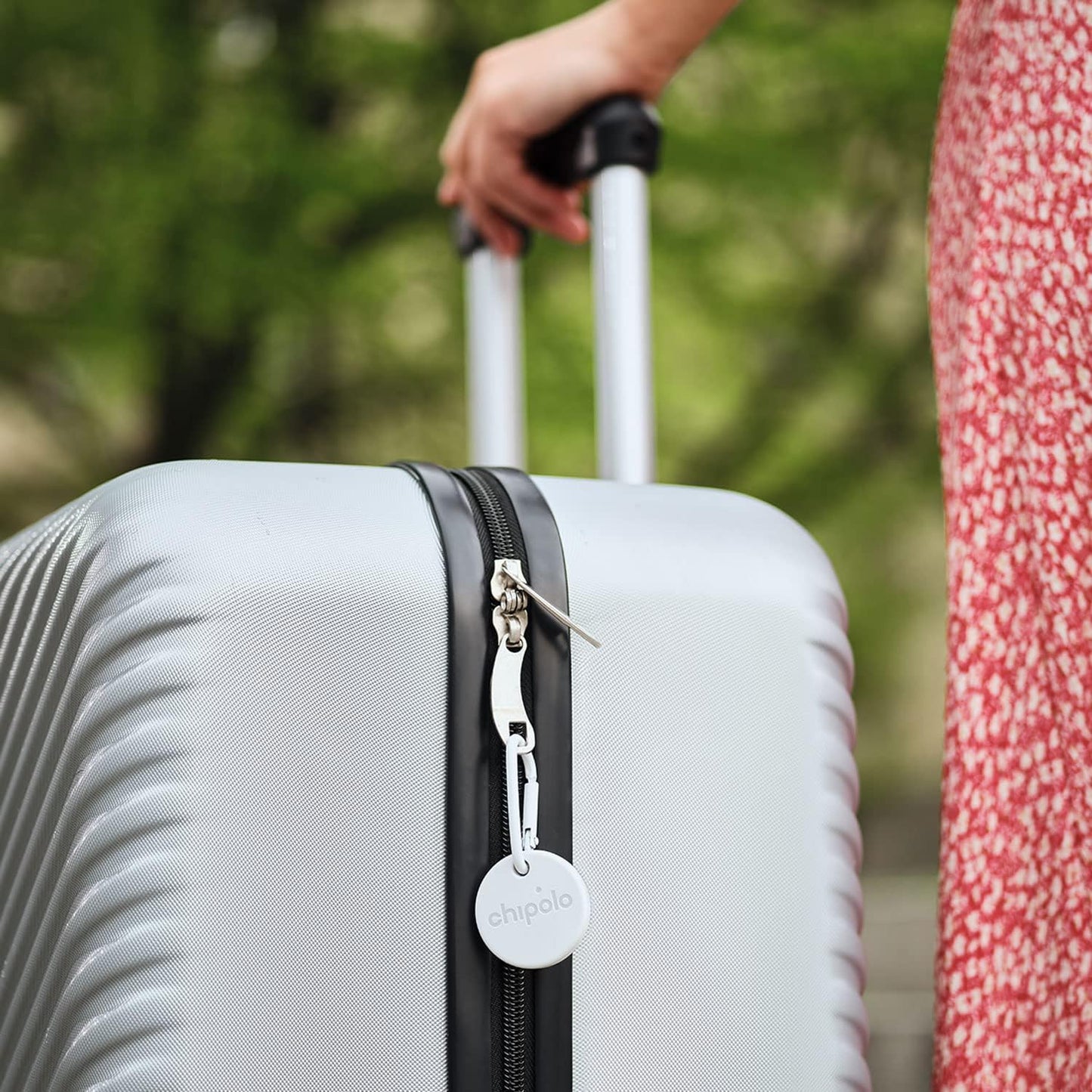 Chipolo ONE Point - Key Finder, Bluetooth Tracker for Keys, Bags, Item Tracker Tag - Works with Google's Find My Device app (Android only) (Off White)