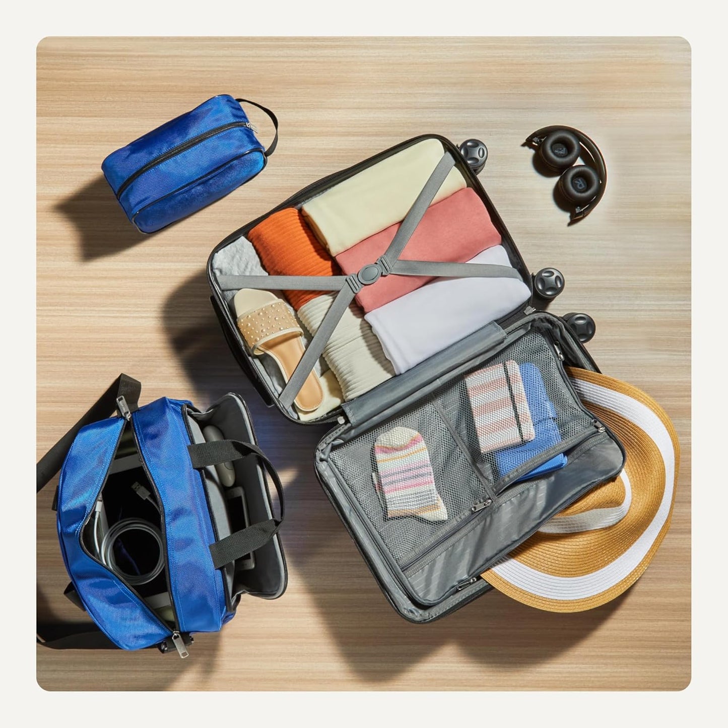 Amazon Basics 3-Piece Luggage Set, Including One Carry-On Luggage (22" Expandable Hardside Suitcase With 8 Spinner Wheels), One 15-inch Tote Bag, and One 10-inch Compact Travel Bag, Navy Blue