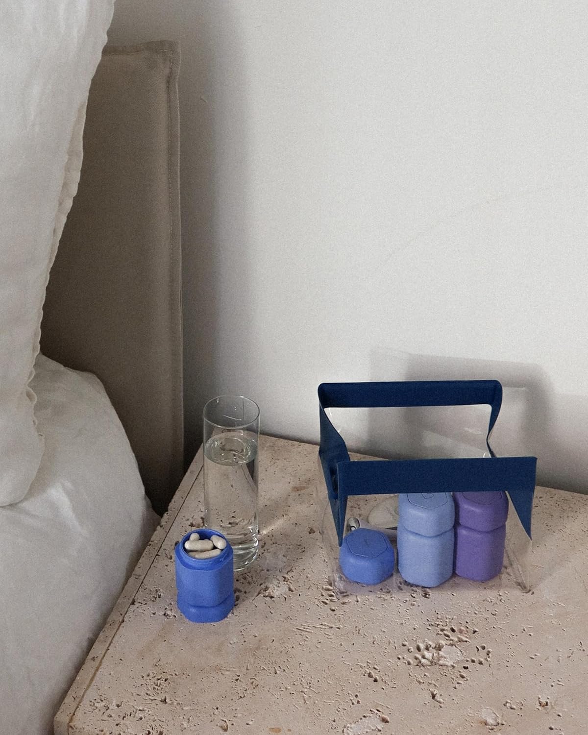 Cadence Parcel - Clear Kit with Magnetic Closure - Durable and Leak-Resistant Travel Toiletry Kit - TSA-Compliant & Modular Design - Hygiene Bag for Travel Essentials - 1 Qt - Cove