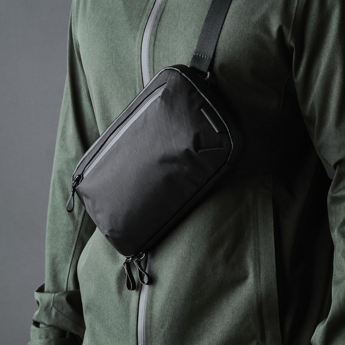 ALPAKA Elements Tech Case Mini X-Pac VX42 Black - Keeps You Clutter-Free - Sling Bag with Adjustable Strap, Weatherproof Fabric Fits Electronic Accessories, EDC Tech Organizer for Travel