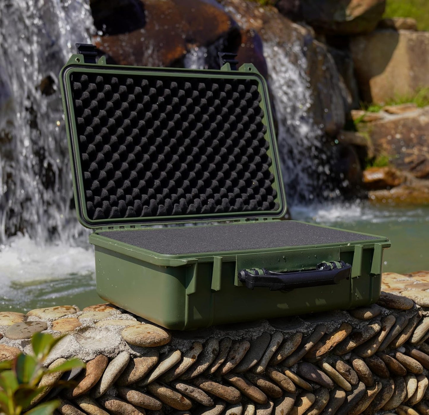 MEIJIA All Weather Portable IP67 Waterproof Protective Case, Hard Camera Case with customizable foam, Perfectly Protection of Camera, Drones,Pistols,Lens,Equipments,18.5 x14.06x6.93inches (Green)