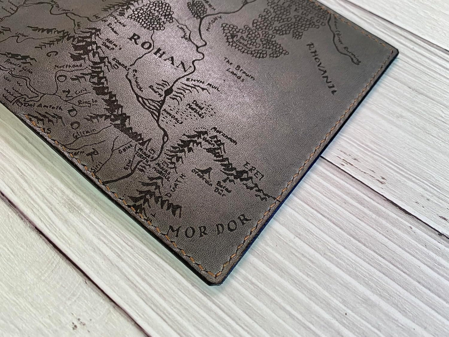 Handmade Leather Passport Wallet with Ancient Map Design, 4 Pockets, Genuine Brown Leather - 1SM