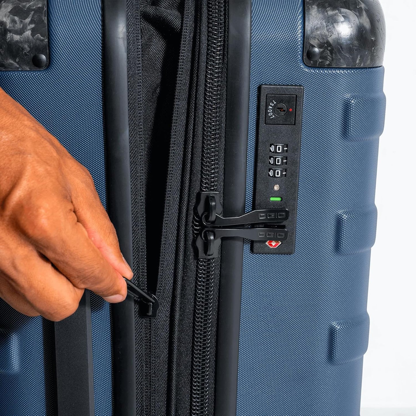 OGIO Renegade Vault Wheeled Travel Bag (4 Wheel Hard Side Luggage)