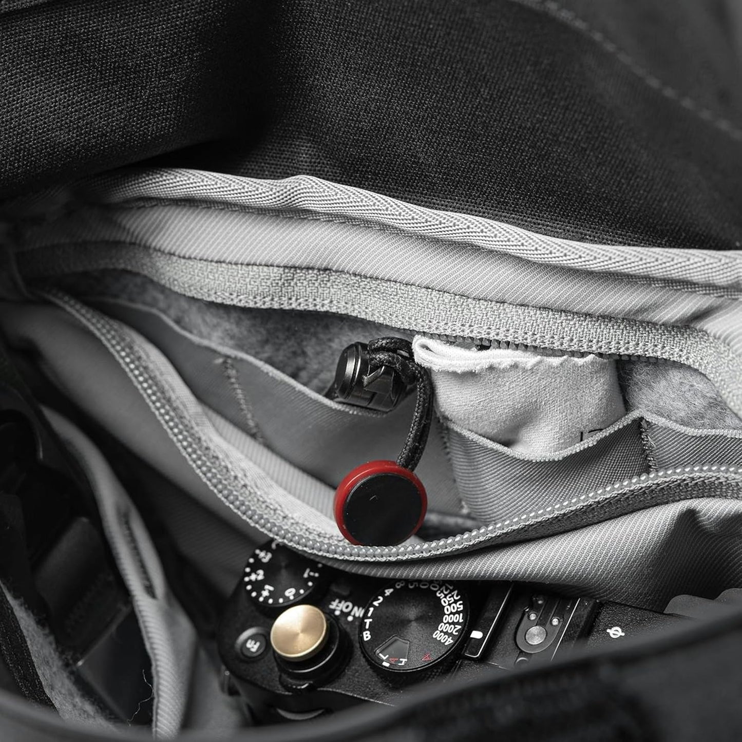 Peak Design Field Pouch V2, Black, 2-in-1 Organizer and Sling Bag, Adjustable Shoulder Strap and Integrated Belt Loops, Weatherproof Nylon Canvas, Organizer Pouch or Carry Bag for Men and Women