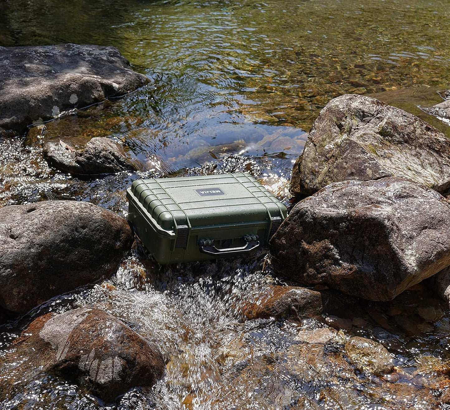 MEIJIA All Weather Portable IP67 Waterproof Protective Case, Hard Camera Case with customizable foam, Perfectly Protection of Camera, Drones,Pistols,Lens,Equipments,18.5 x14.06x6.93inches (Green)